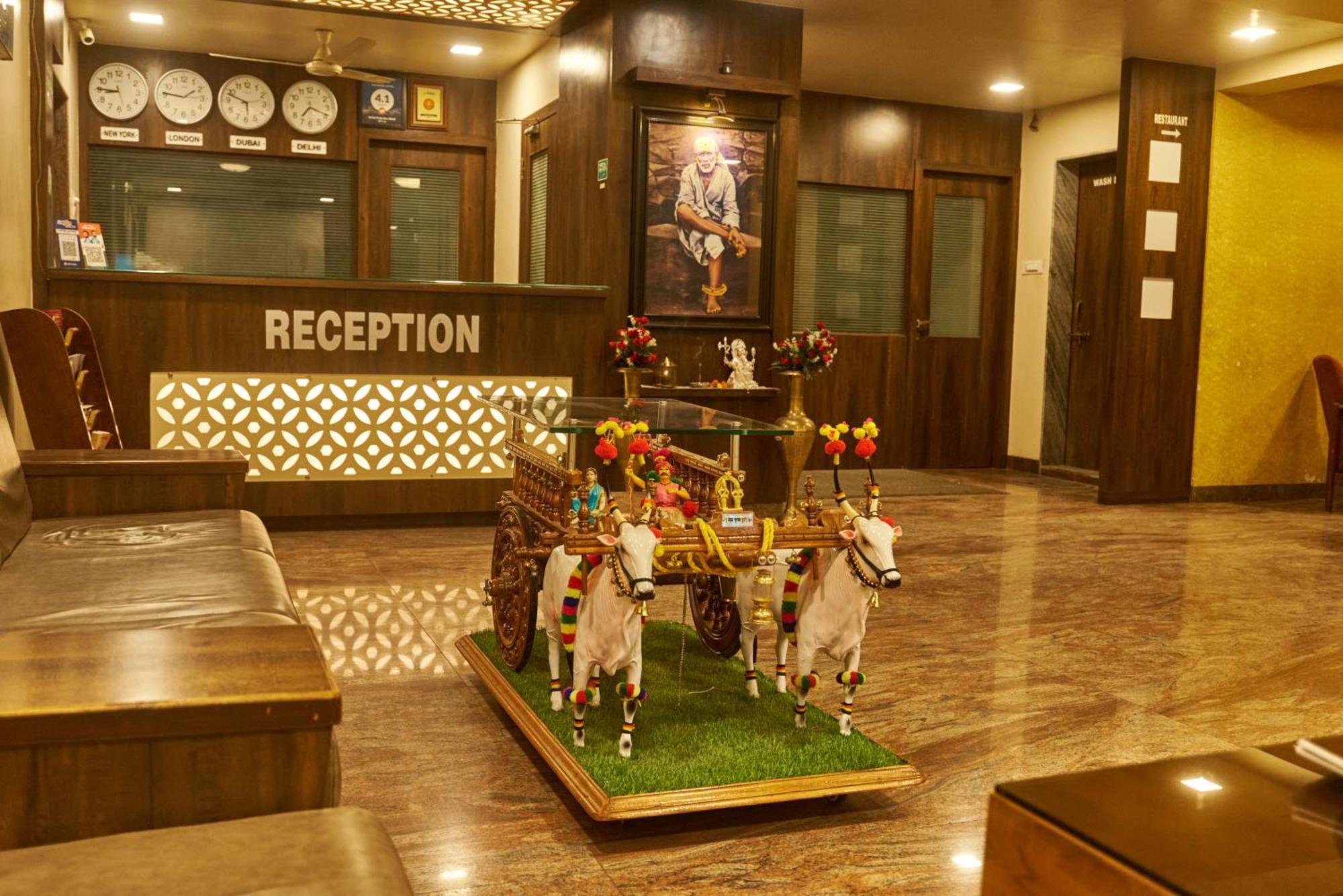 Hotel Pride Inn Shirdi Zewnętrze zdjęcie
